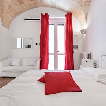 Casa Dell'Arco Old Town - Sit Apartment เลชเช ภายนอก รูปภาพ