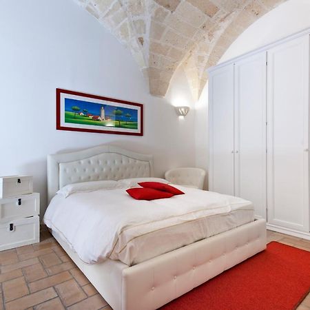 Casa Dell'Arco Old Town - Sit Apartment เลชเช ภายนอก รูปภาพ
