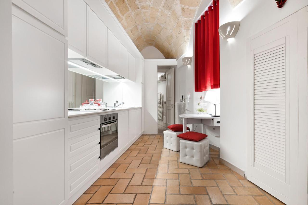 Casa Dell'Arco Old Town - Sit Apartment เลชเช ภายนอก รูปภาพ
