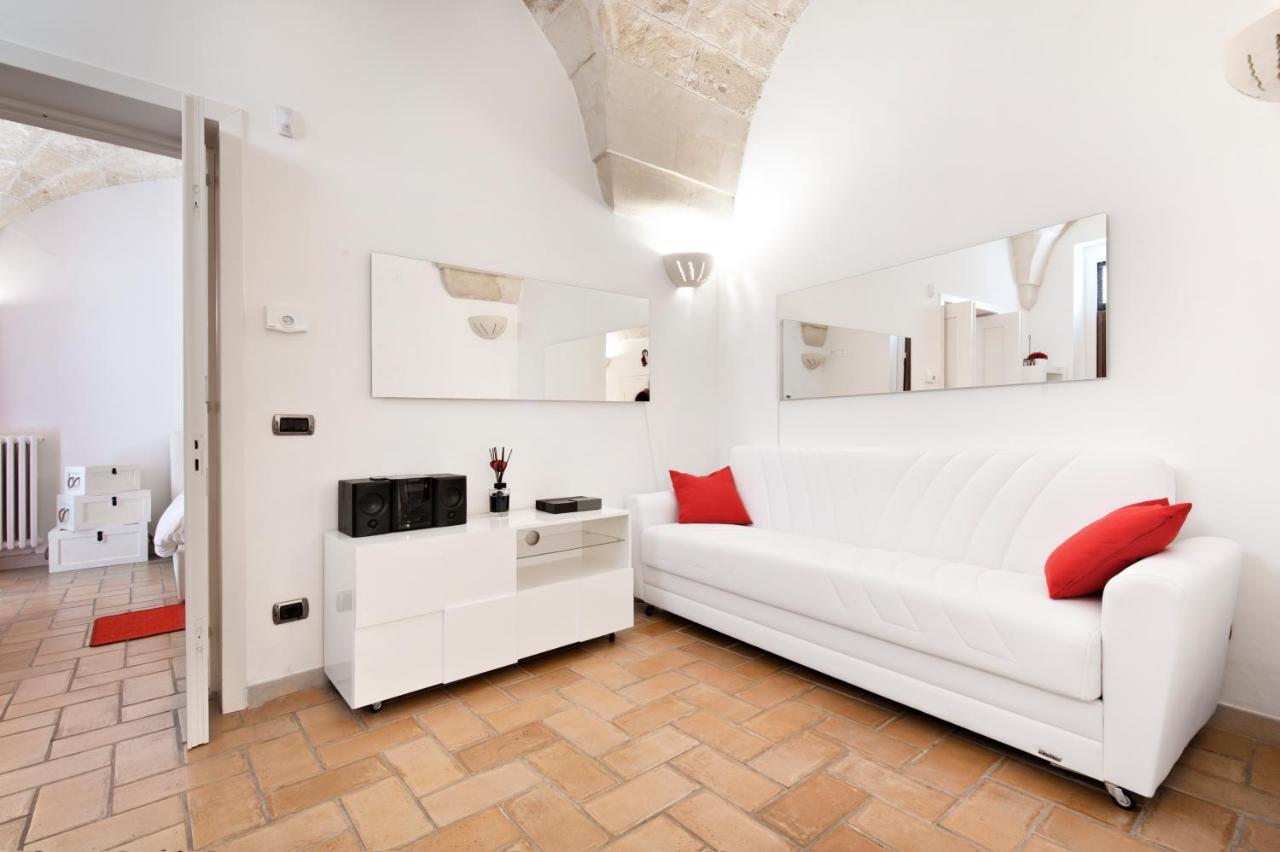 Casa Dell'Arco Old Town - Sit Apartment เลชเช ภายนอก รูปภาพ