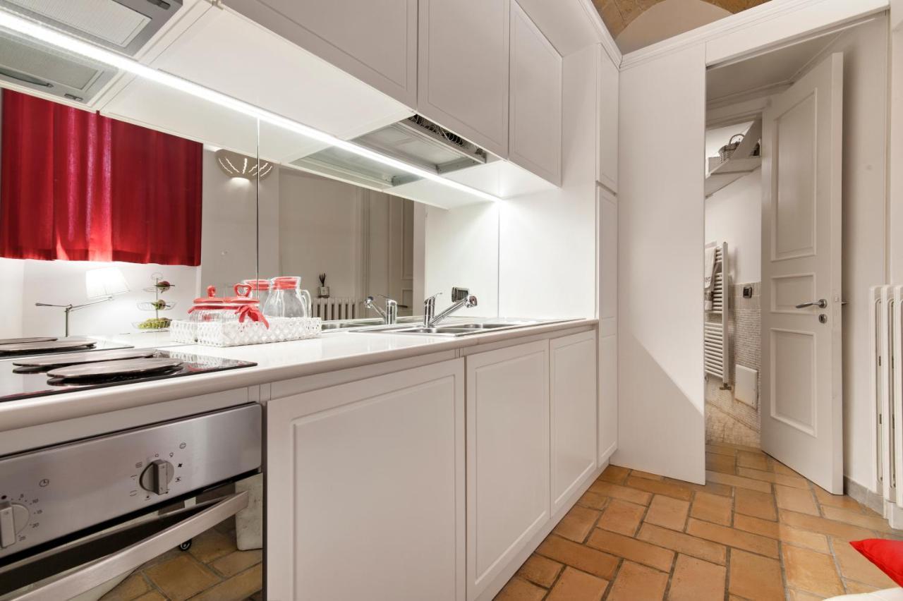Casa Dell'Arco Old Town - Sit Apartment เลชเช ภายนอก รูปภาพ