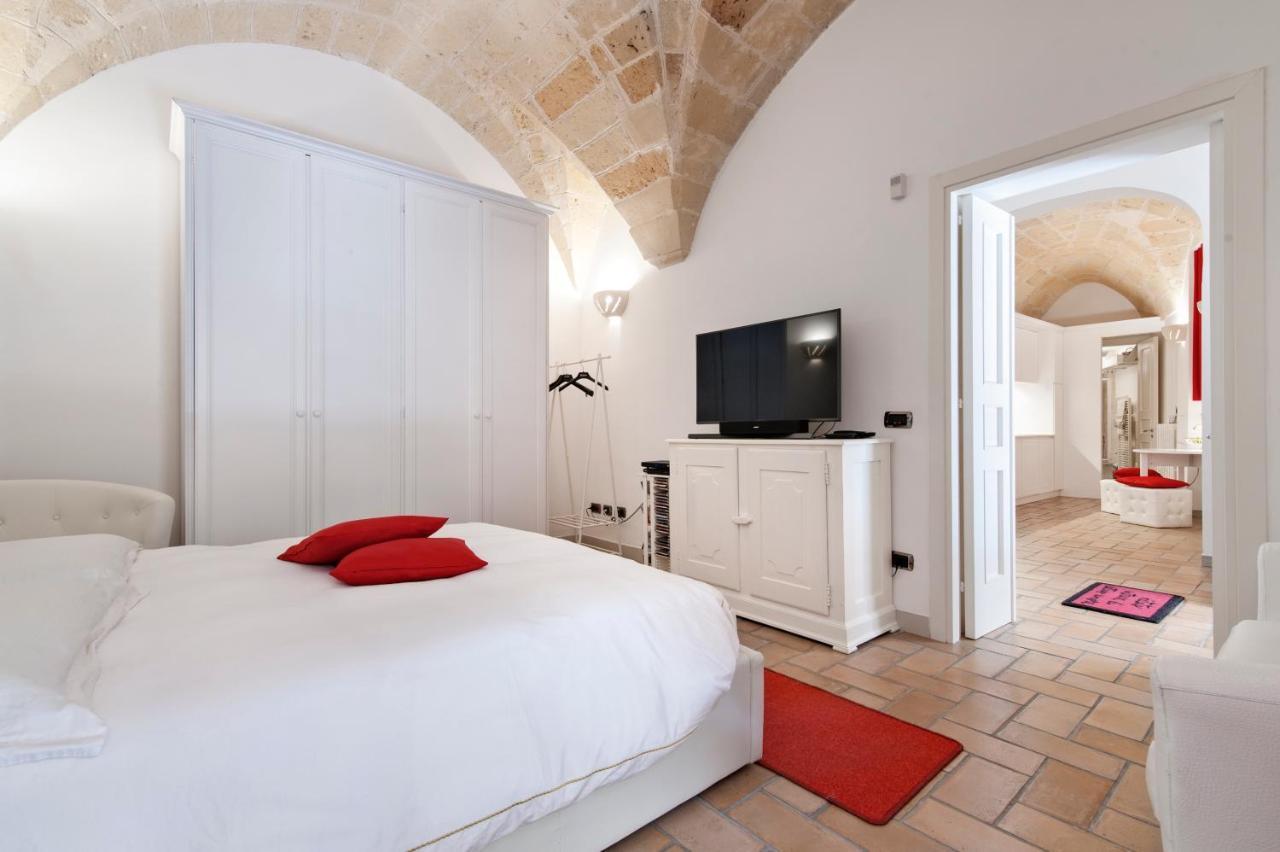 Casa Dell'Arco Old Town - Sit Apartment เลชเช ภายนอก รูปภาพ